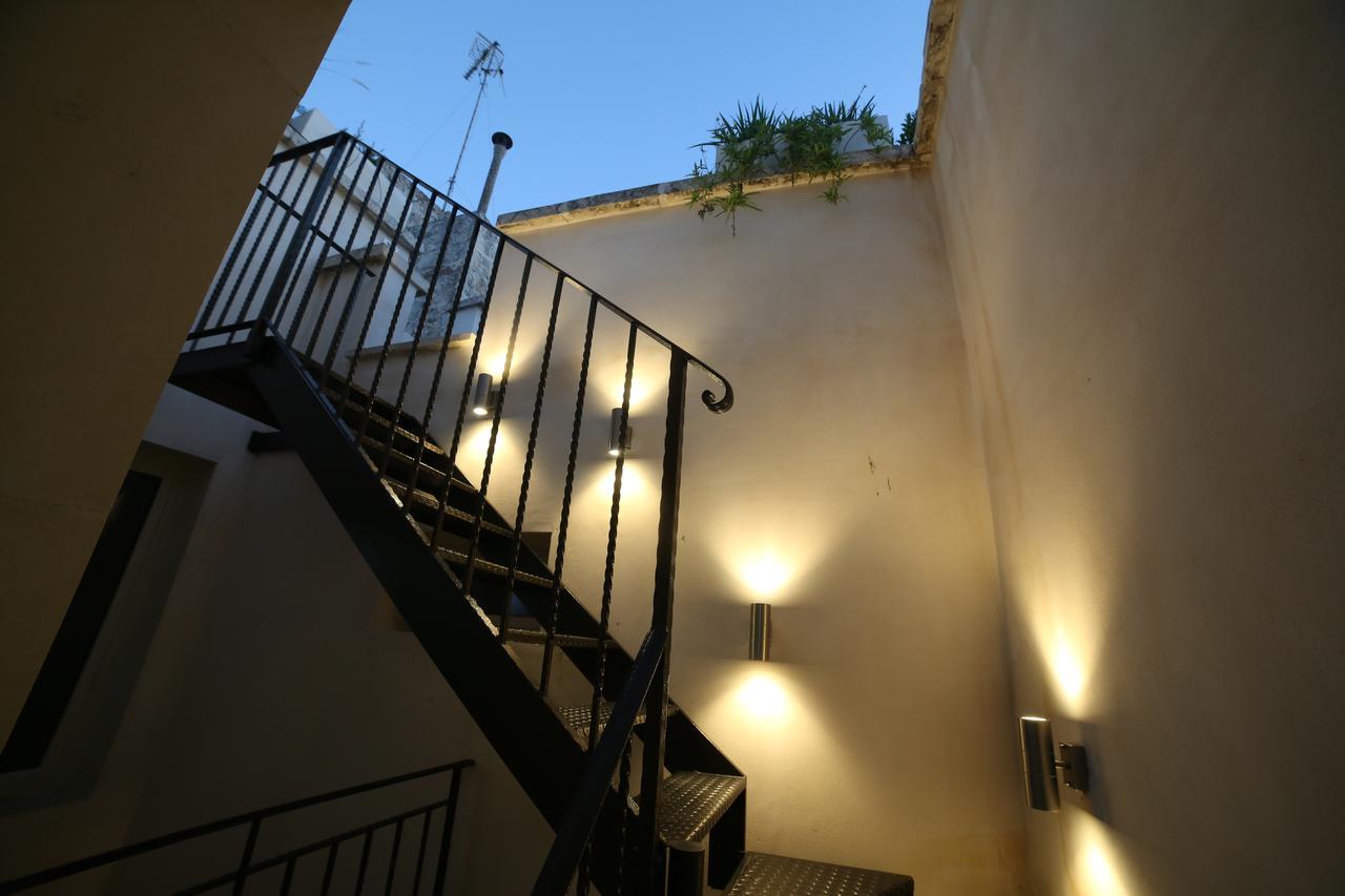 La Loggia dei Raynò Acomodação com café da manhã Lecce Exterior foto