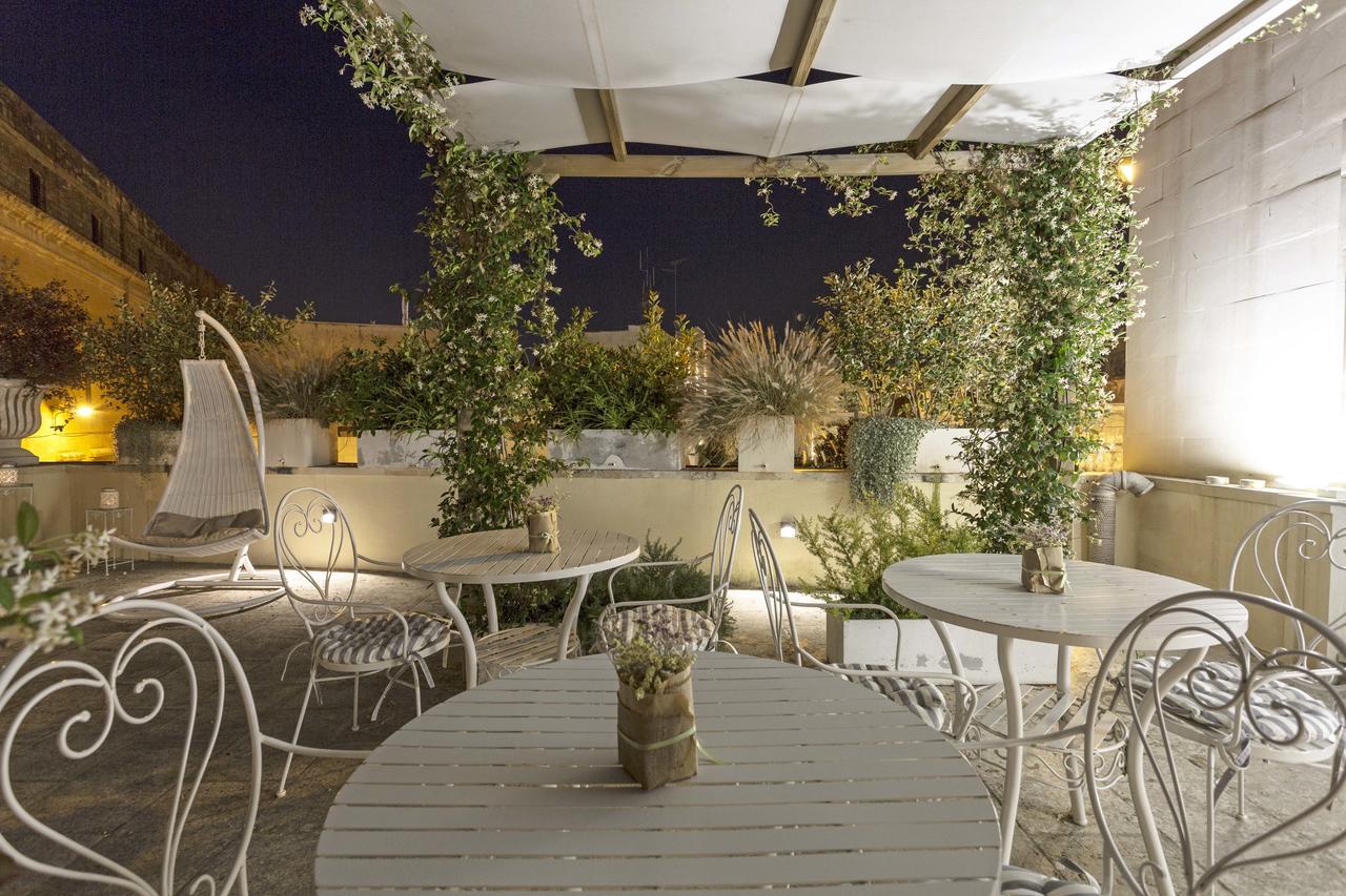 La Loggia dei Raynò Acomodação com café da manhã Lecce Exterior foto